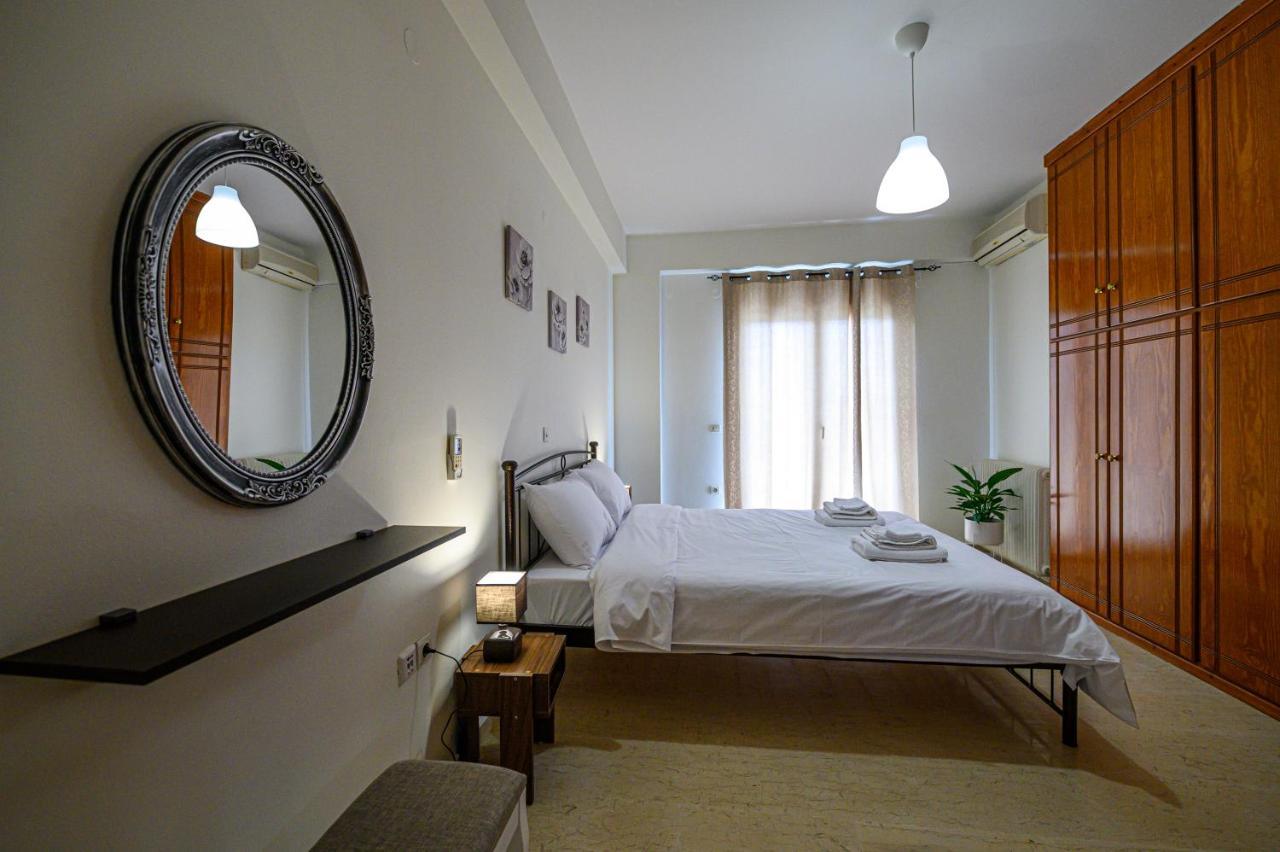 Oliva Apartment Kalamata Extérieur photo